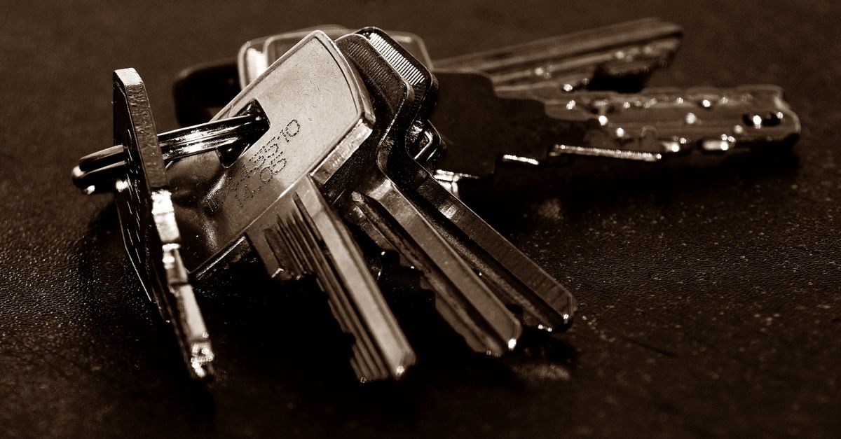 What It Really Costs to Replace a Car Key When You Have No Spare — Fayette County Locksmith
