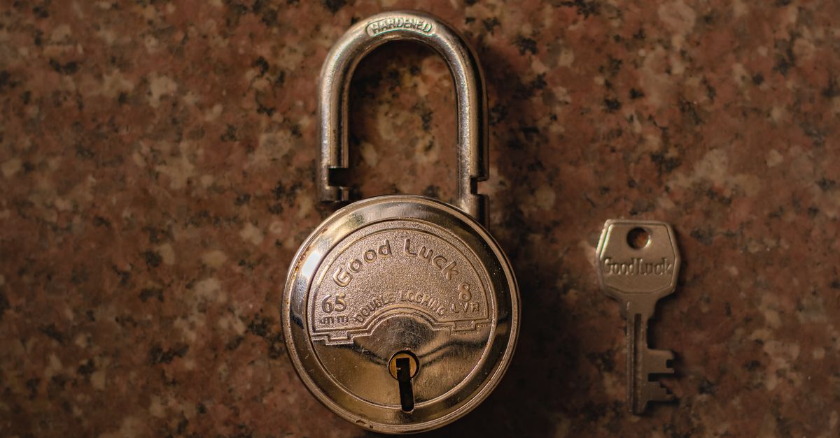 locksmith service technician — Fayette County Locksmith